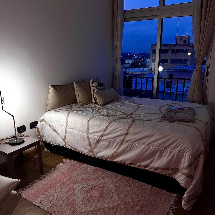 Entre Rosas Y Flores Guatemala City Ngoại thất bức ảnh