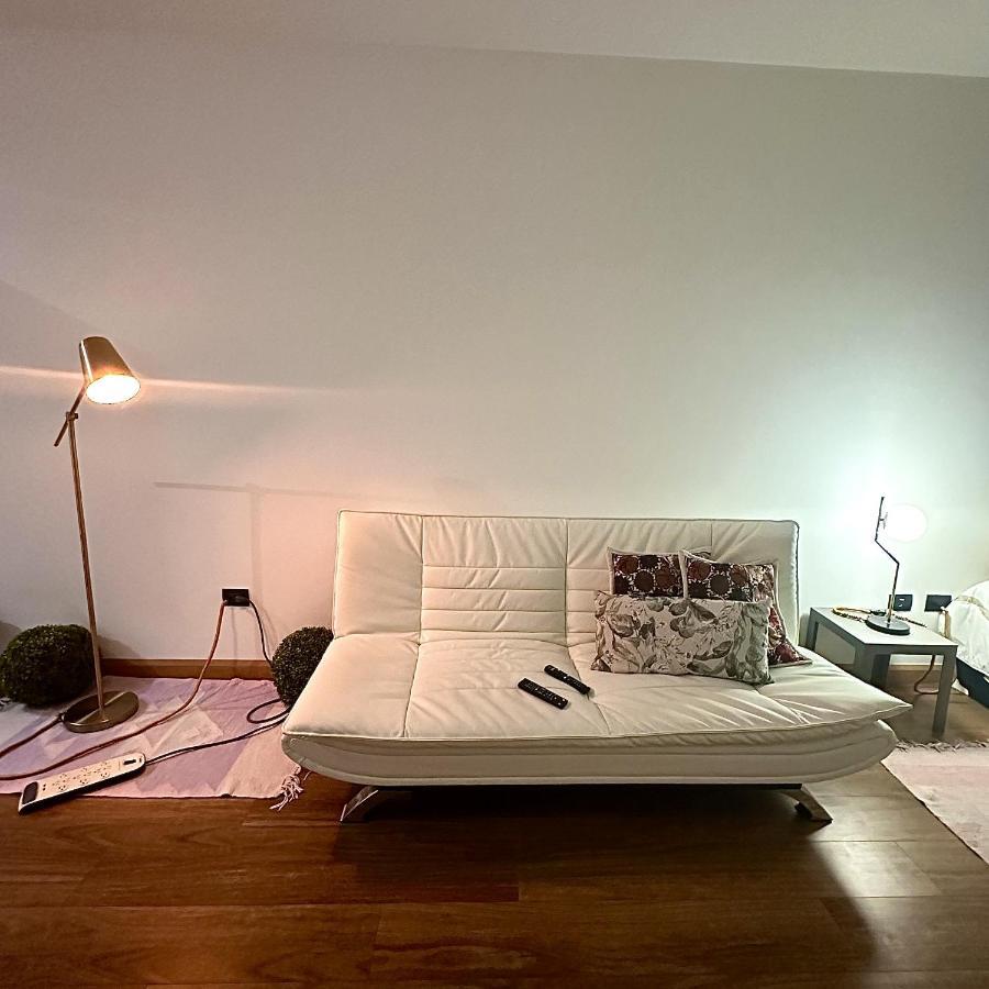 Entre Rosas Y Flores Guatemala City Ngoại thất bức ảnh